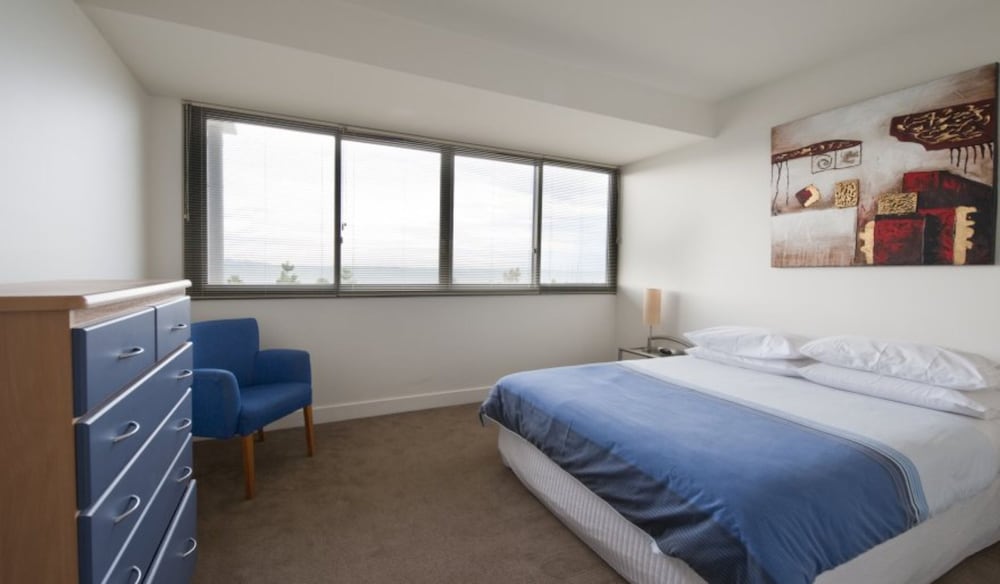 The Waterfront Apartments Geelong 11/40