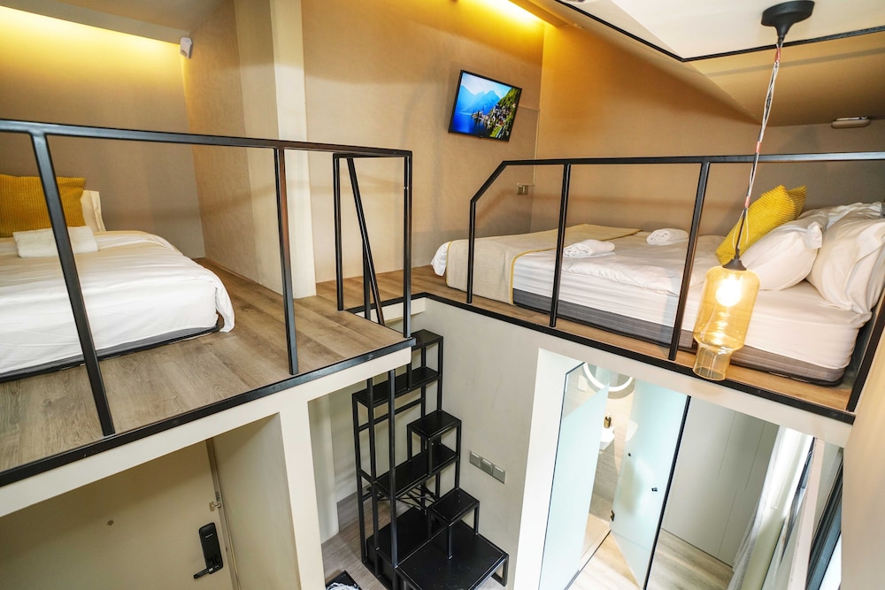 ST Signature Jalan Besar 36/50