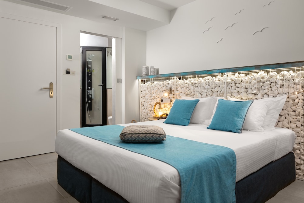 Elakati Luxury Boutique Hotel - Adults Only 14/34