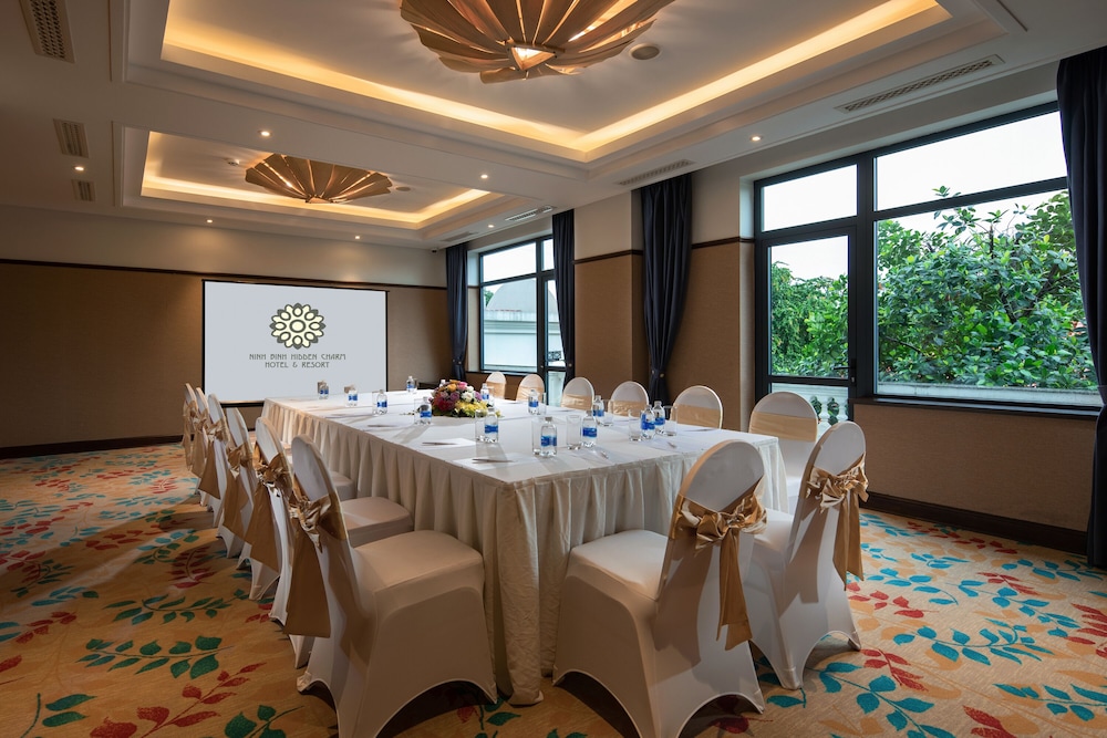 Ninh Binh Hidden Charm Hotel Resort 52/67
