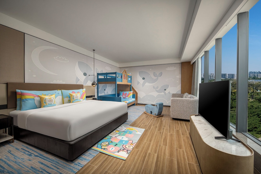Theme, Crown, Family, Single Bed, Child Area