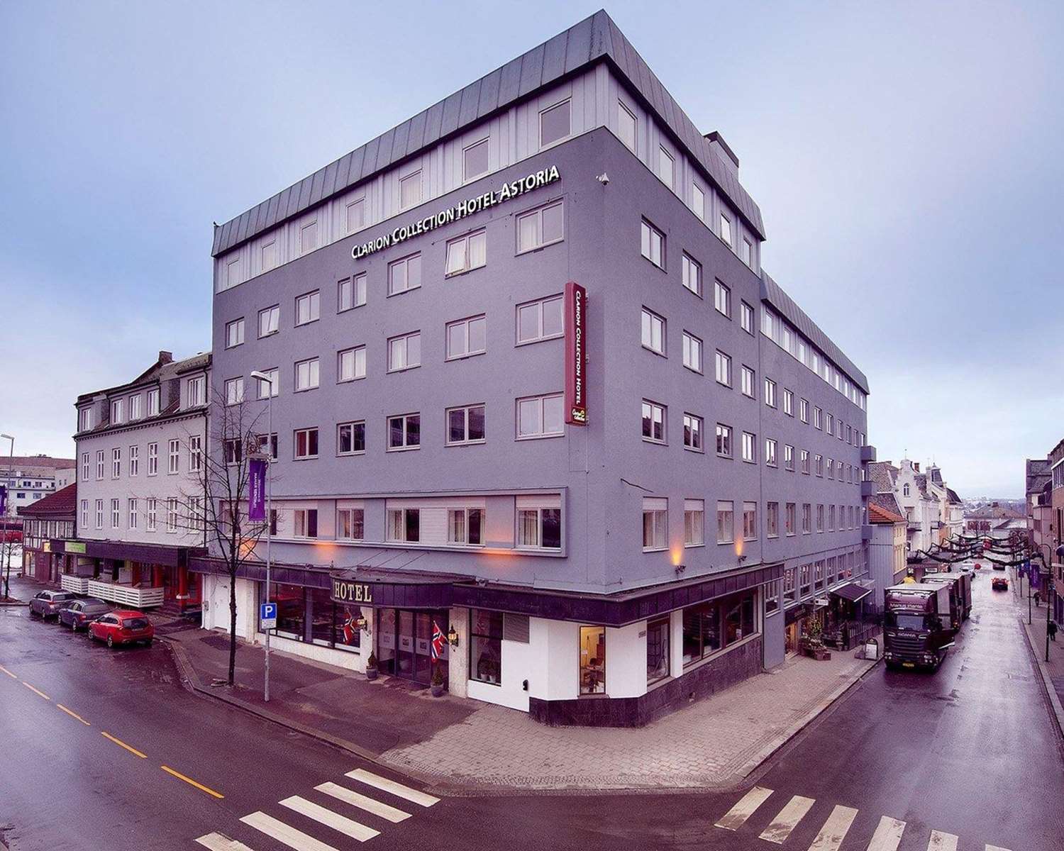Home Hotel Astoria 2/18