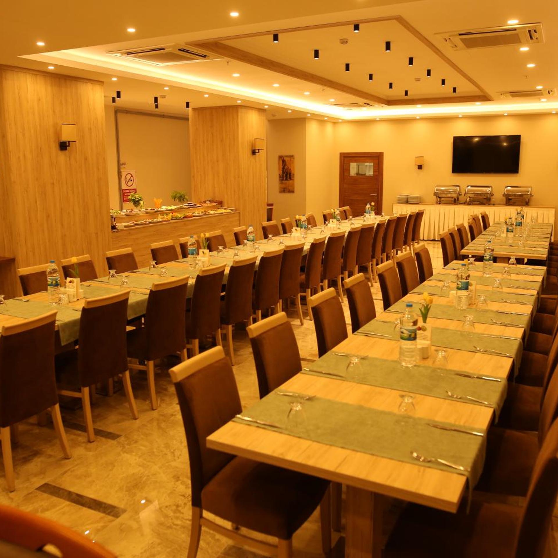 Oytun Hotel 46/52