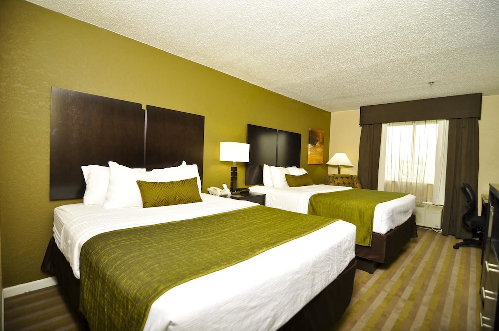 Best Western Norwalk 8/31