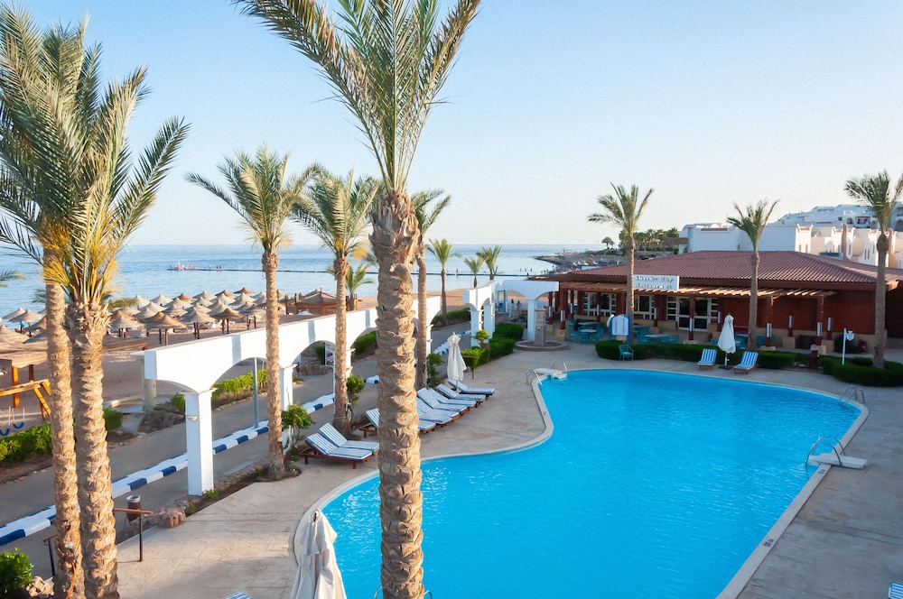 Coral Beach Resort Montazah 40/50