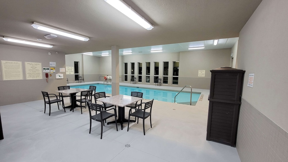 Best Western London Airport Inn Suites 43/53