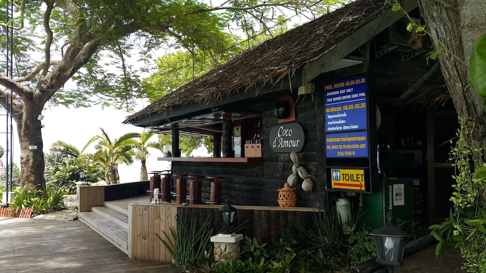 SUNSET VILLAGE BEACH RESORT 7/50