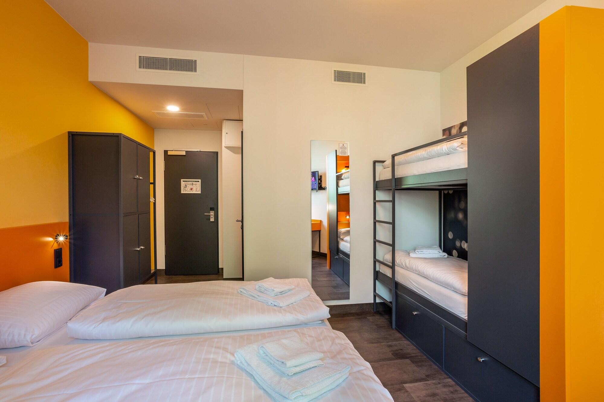 MEININGER Hotel Munich Olympiapark 14/30