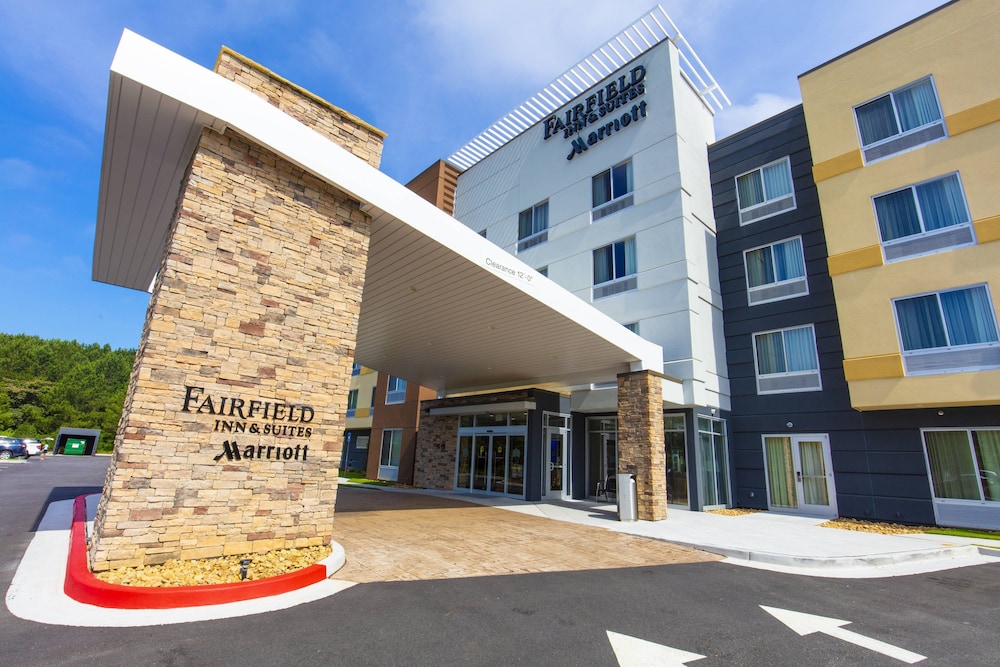 Fairfield Inn And Suites By Marriott Atlanta Woodstock 3/39