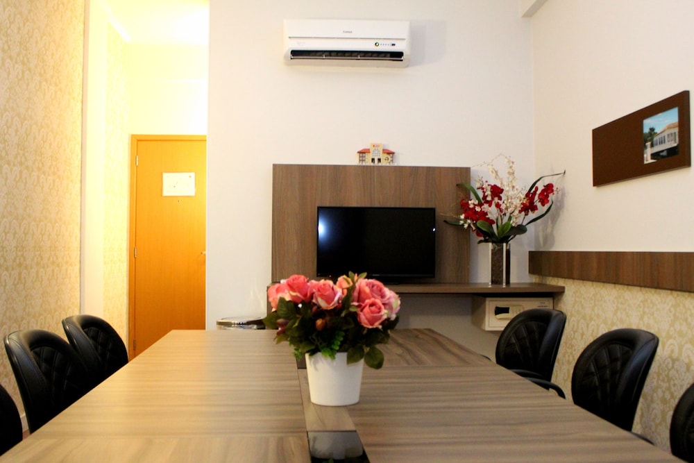 Hotel 10 Aparecida de Goiania 29/54