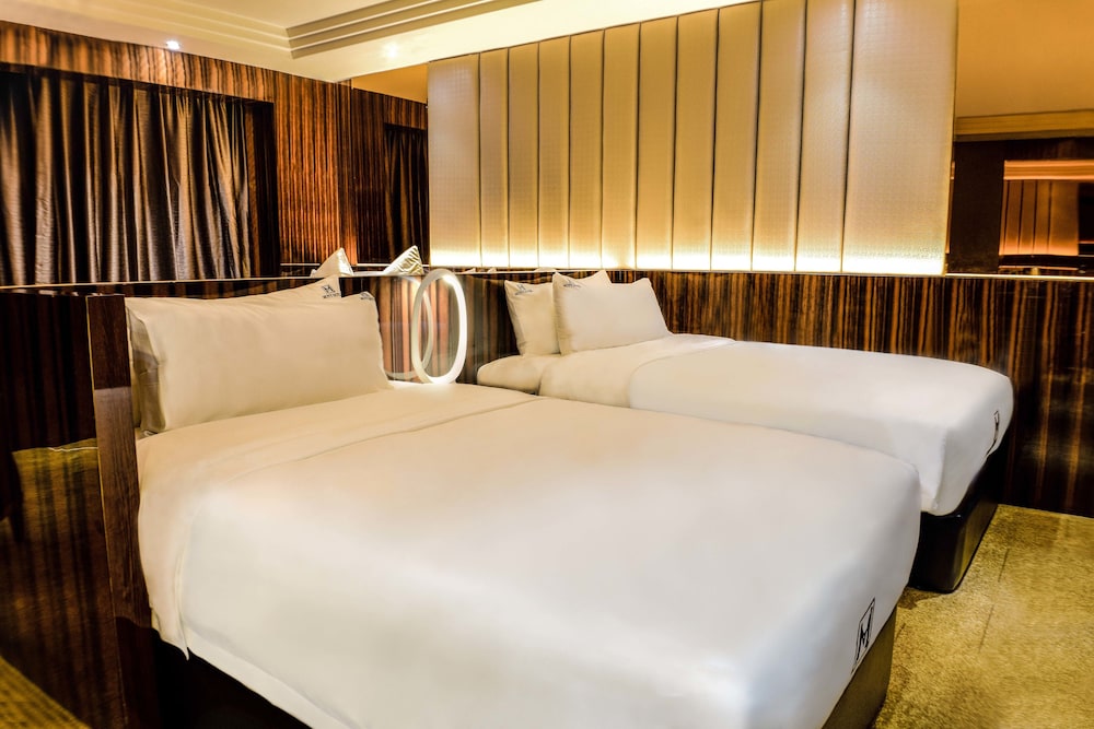 Moty Hotel 17/62