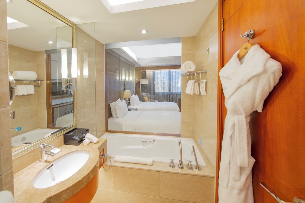 Sofitel Harbin 74/76