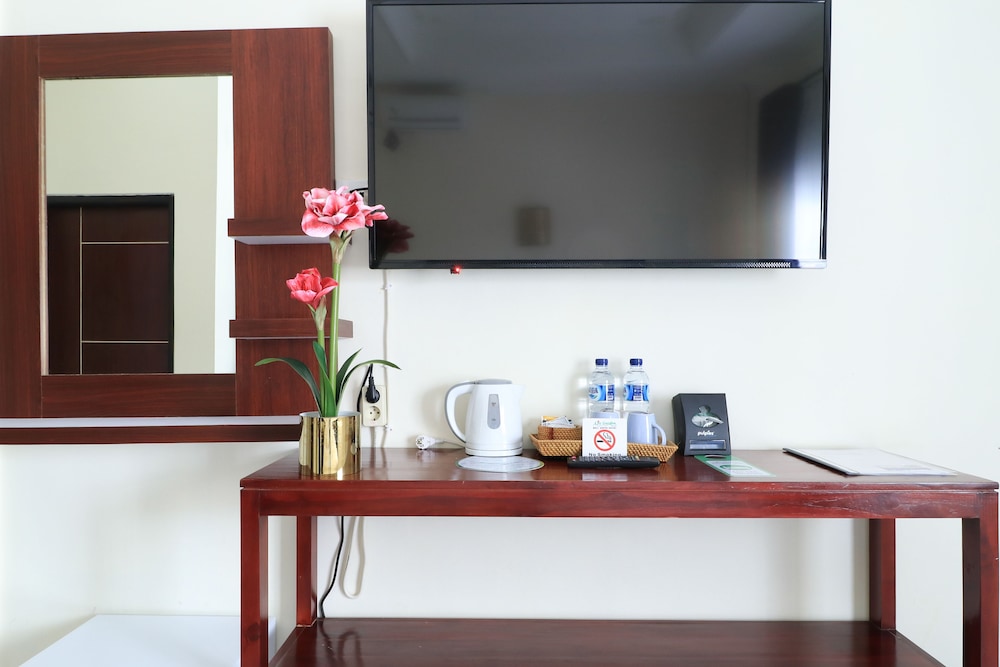 City Garden Bali Dwipa Hotel 64/76