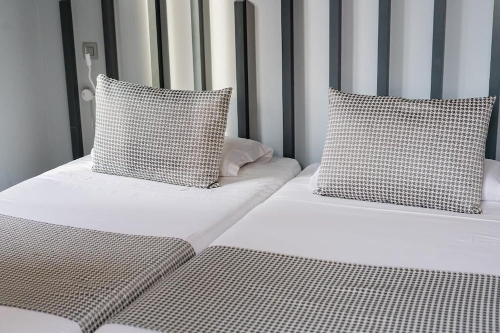 Hostal El Carmen 26/50