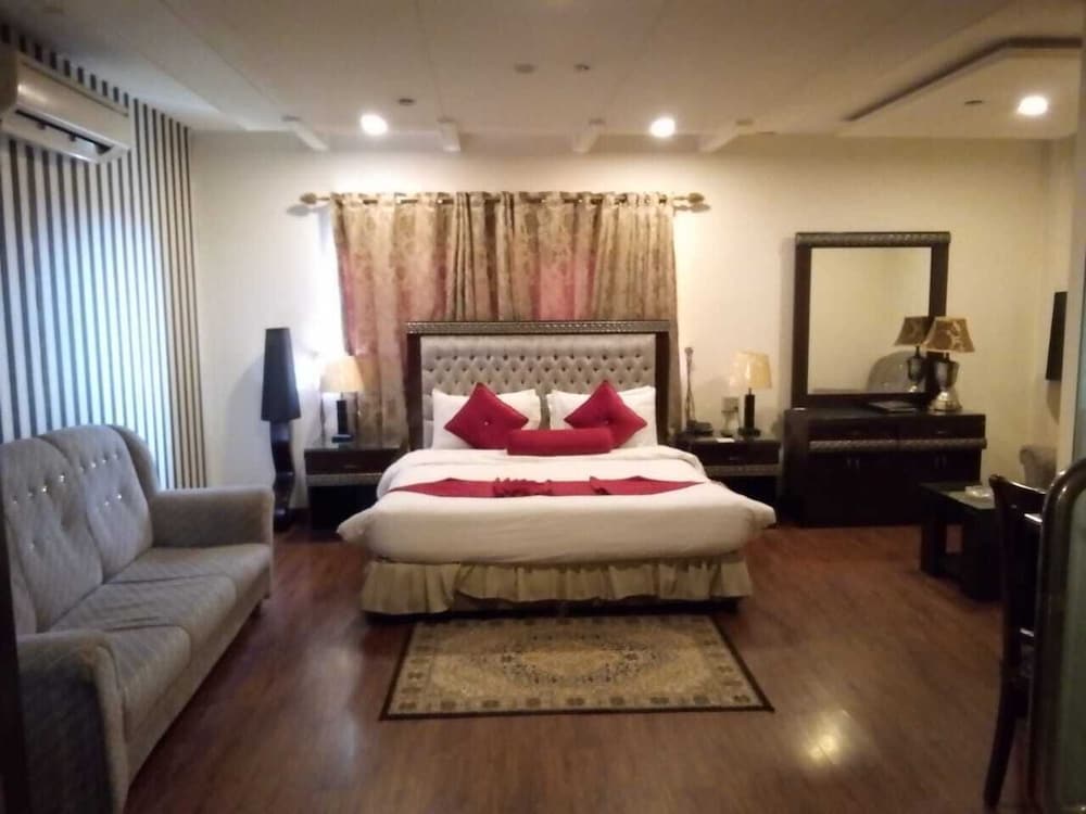 Hotel Javson Sialkot 19/60