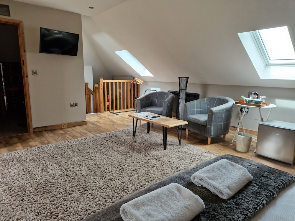 Worth House 52/66