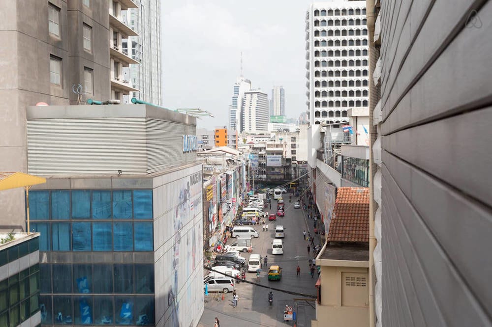 The Cozi Inn Bangkok 44/47