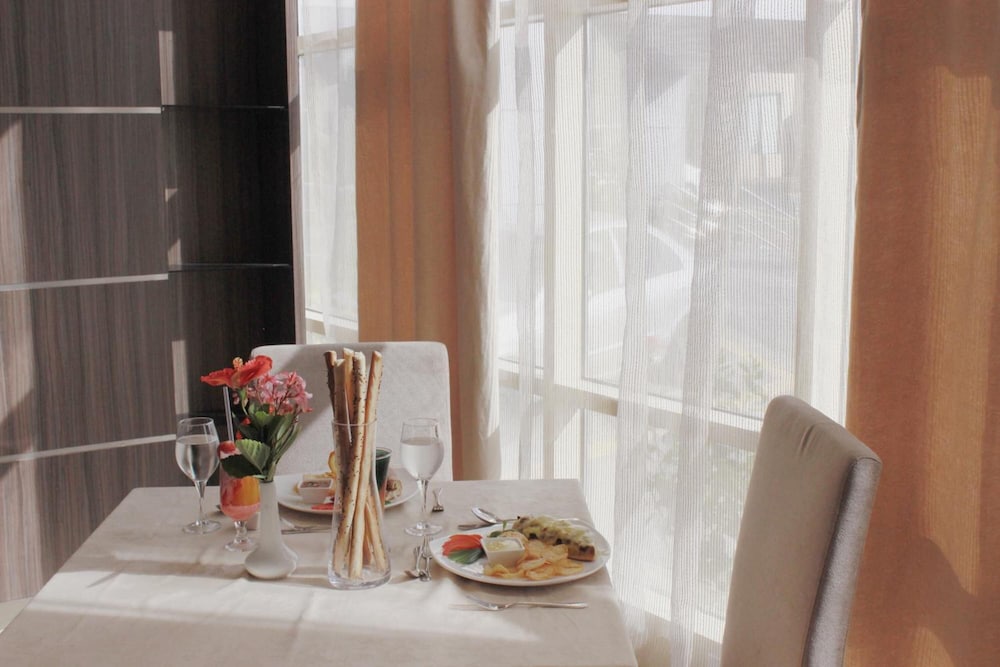 فندق ناشونال بارك(National Park Hotel) 10/66
