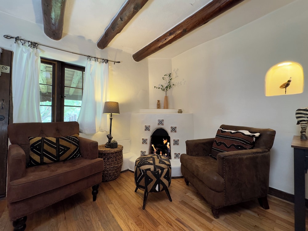 Old Taos Guesthouse Bed and Breakfast 46/69