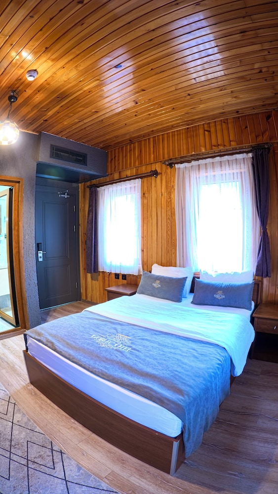 Goblec Hotel 30/72