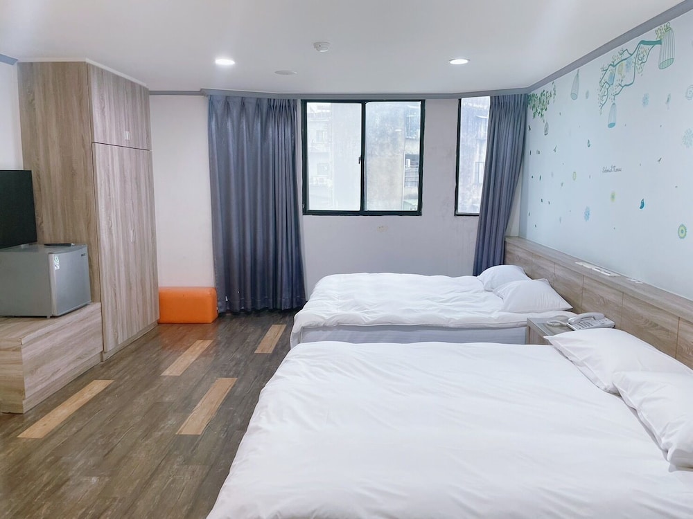 A22 Wei Lu Hotel 4/21