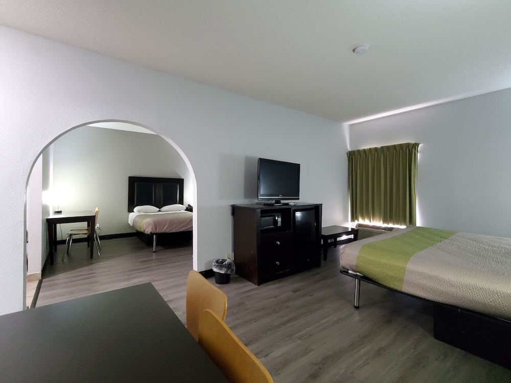 Motel6 Pine Bluff, AR 26/50