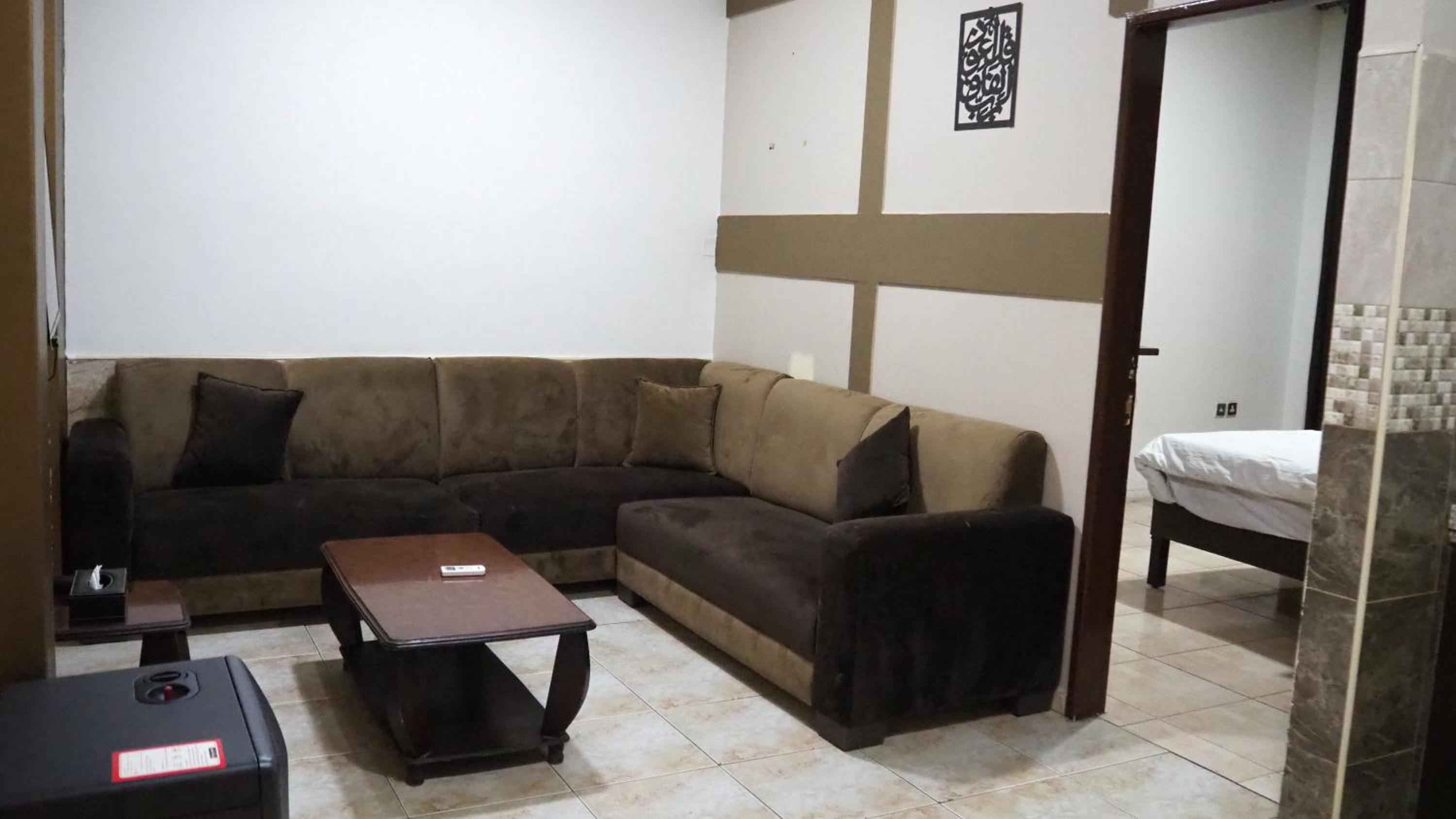 Alfawanees Hotel Apartments 20/28