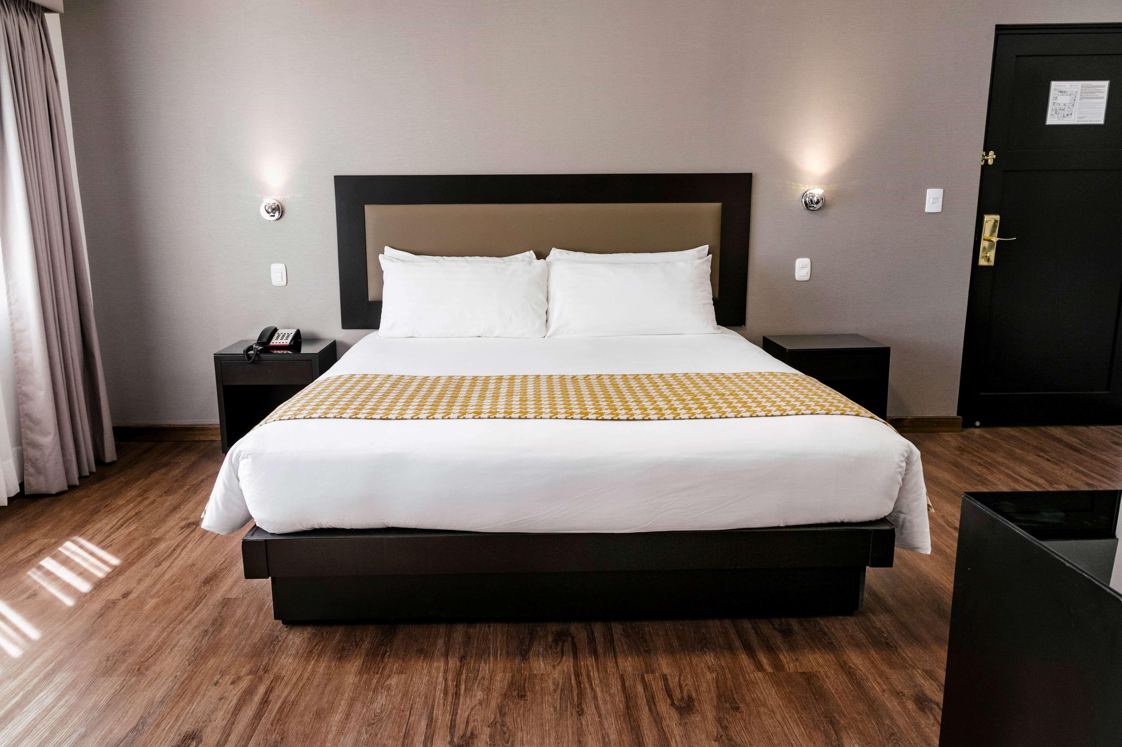 Junior Suite, King Bed