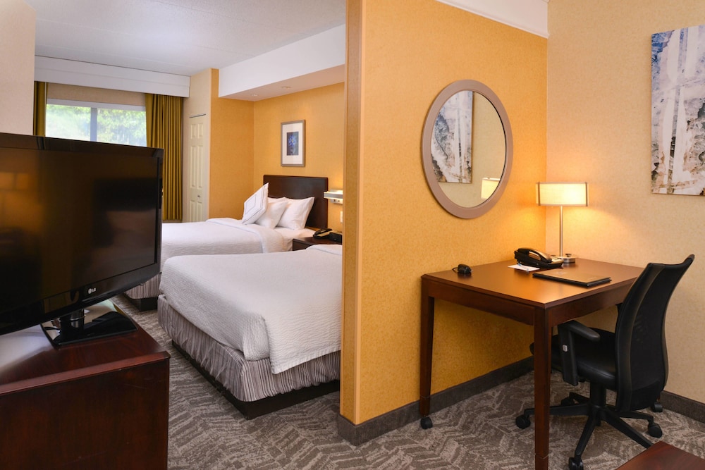 Springhill Suites Pittsburgh Mills 14/43