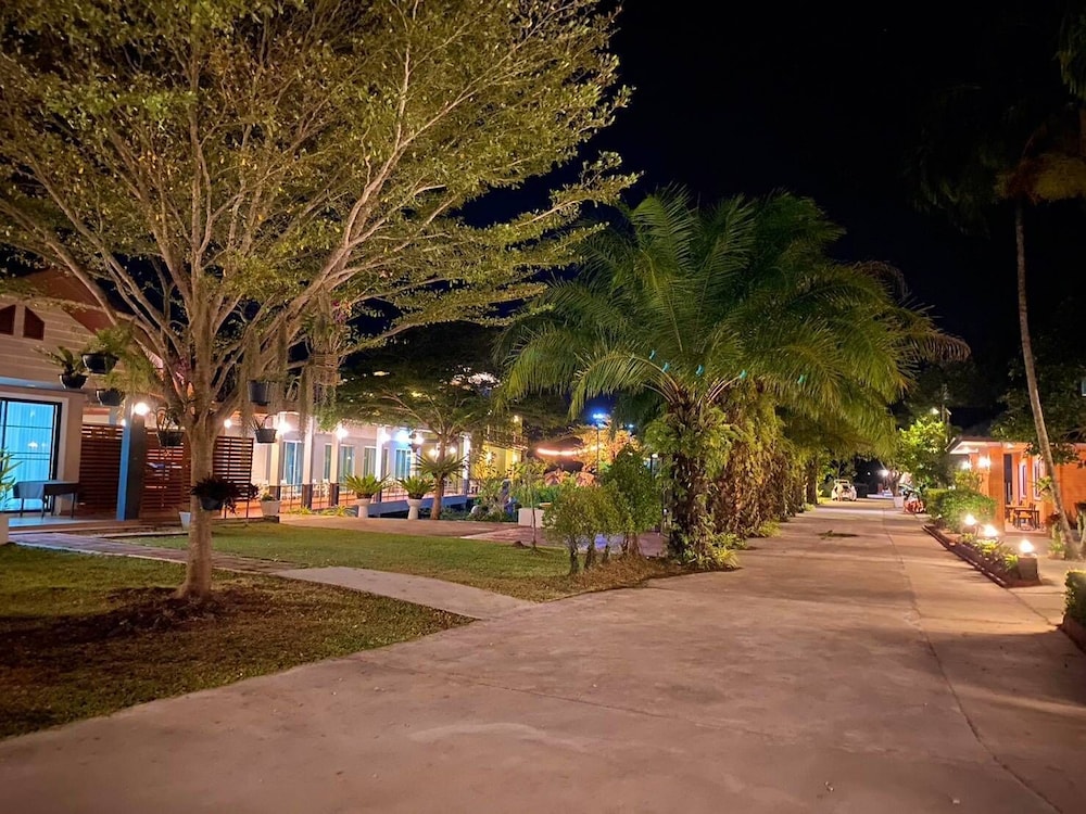 Saithong Resort 57/61