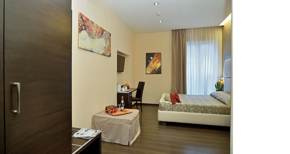 Catone District Hotel 34/60