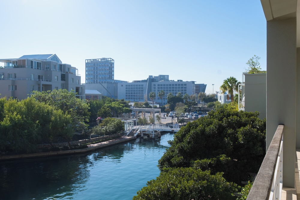 Mountain Marina Luxury Apartments 45/50