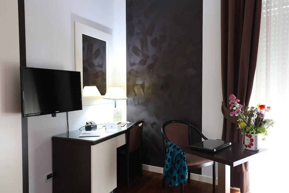 Grande Albergo Maugeri 45/50