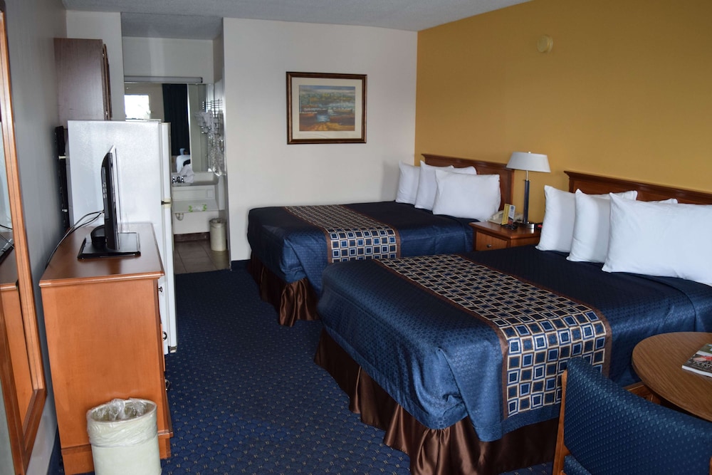 Bluegrass Extended Stay Hotel 12/57