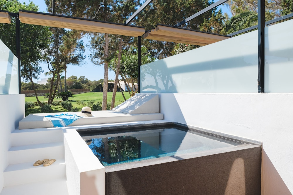 Gecko Hotel and Beach Club 26/50