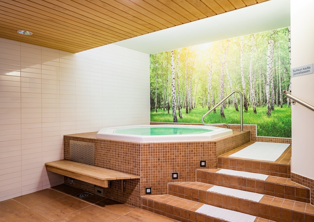 swimming pool spa