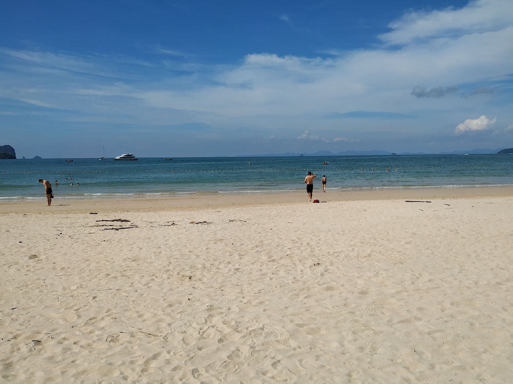 The Beach At Klong Muang Condotel Krabi 33/46