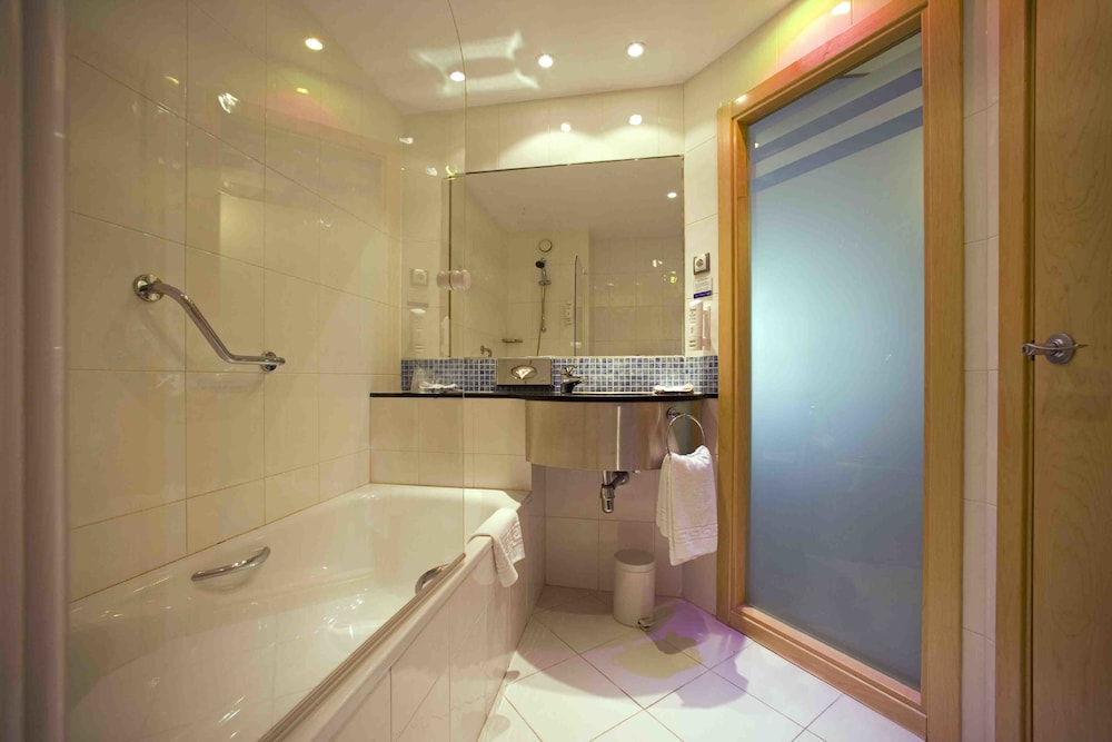 Holiday Inn Express Madrid Alcobendas 11/37