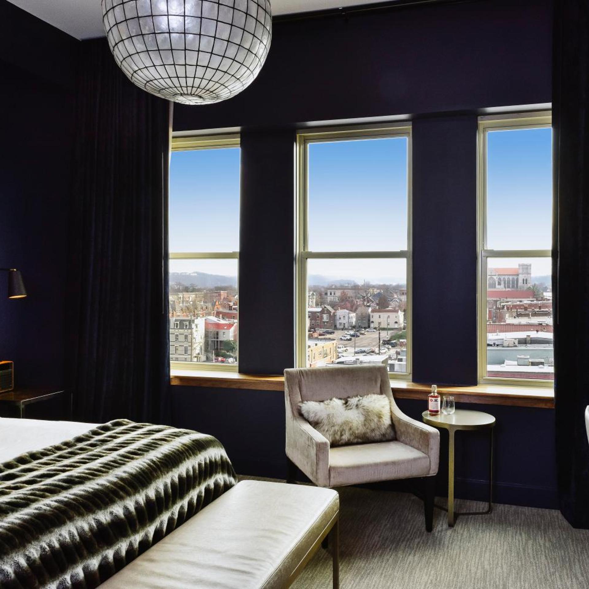 غرفة بسرير كينج، The Hotel Covington 2/5