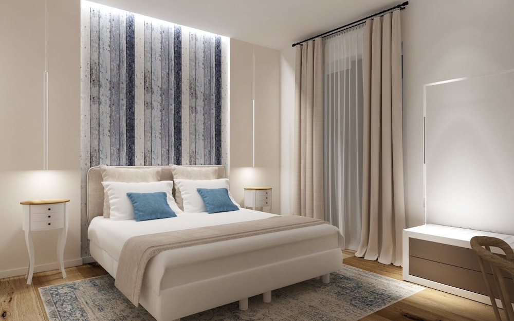 Luxmari hotel & spa 63/64