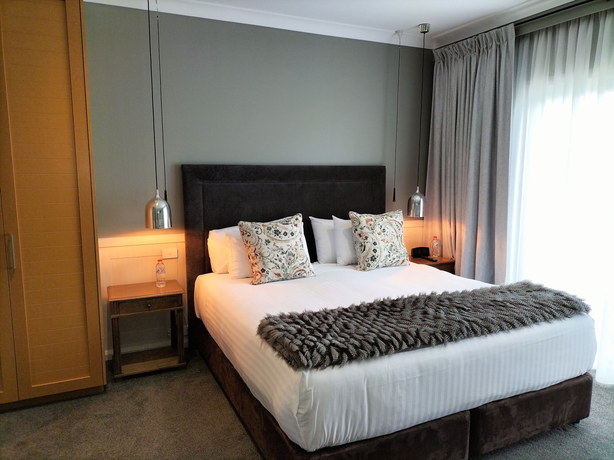 Suite, King Bed