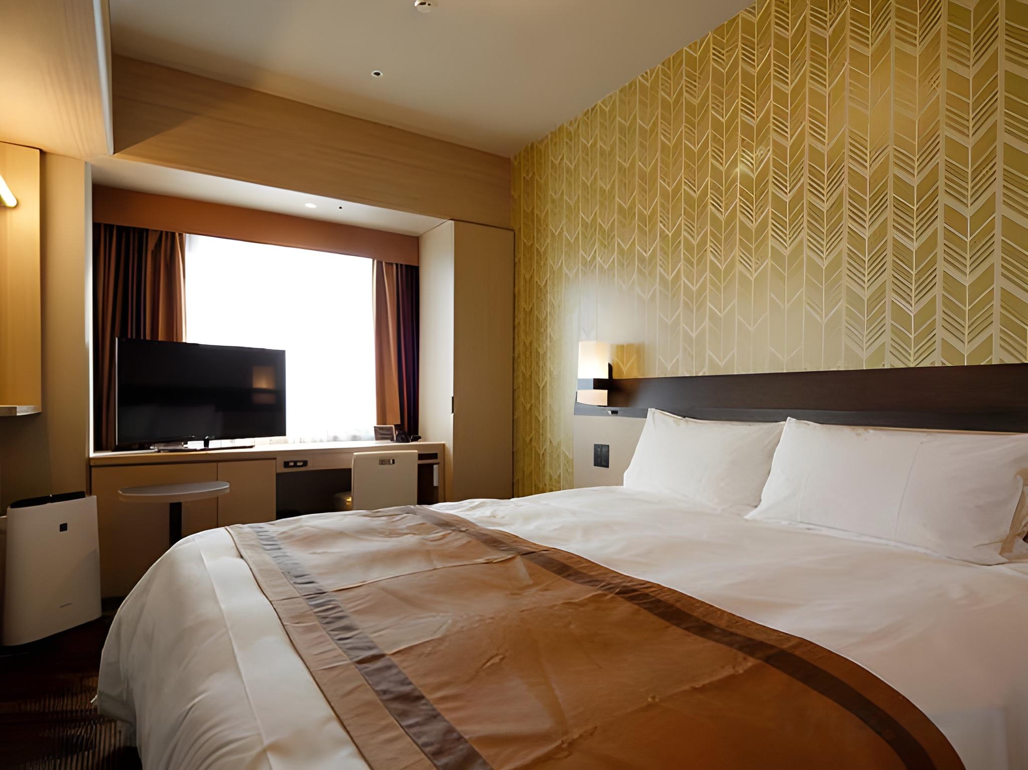 Room, Single, Double or Twin Bed