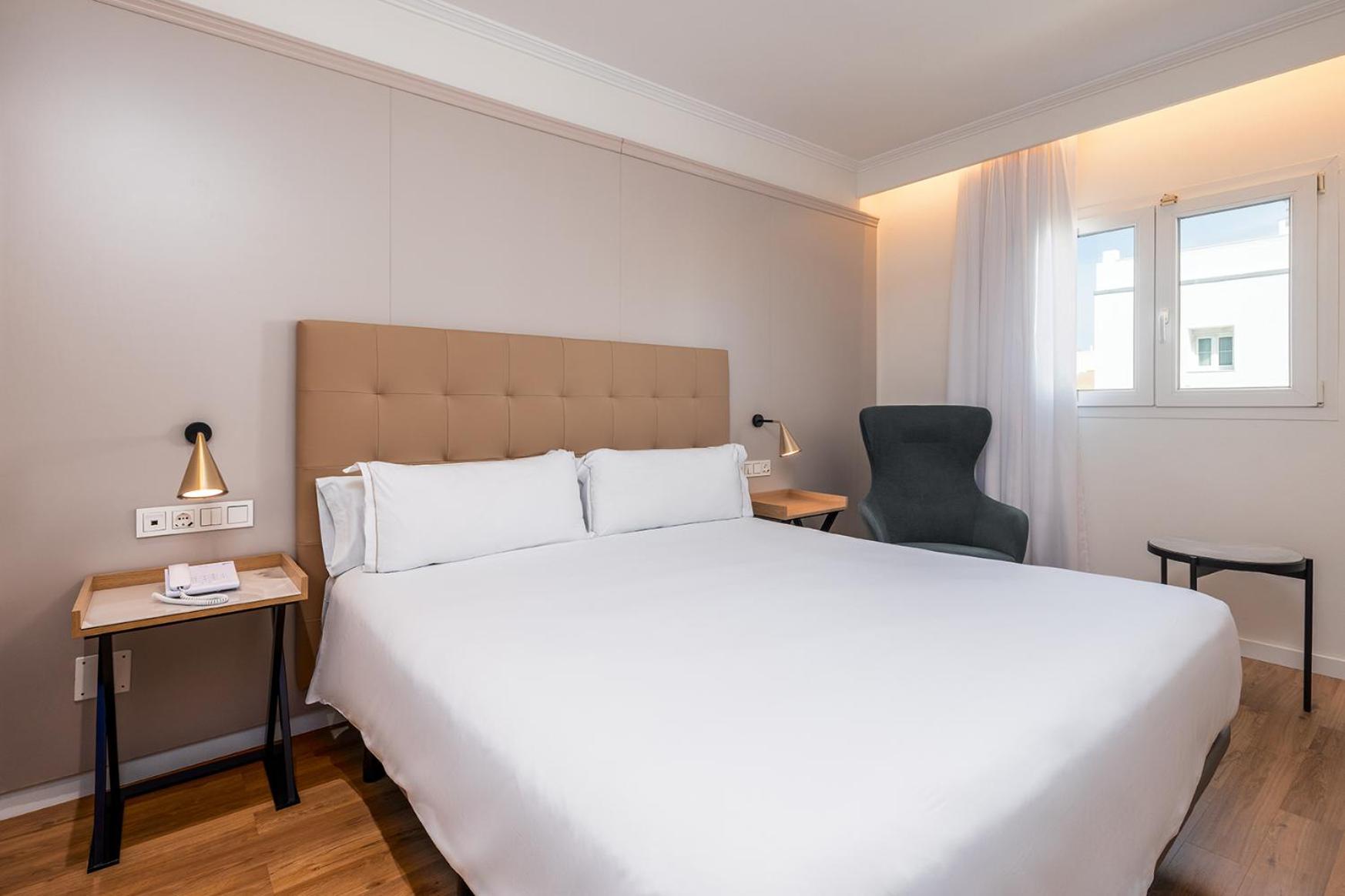 غرفة كومفورت ثلاثية بسرير مزدوج، Senator Cadiz Spa Hotel 3/5