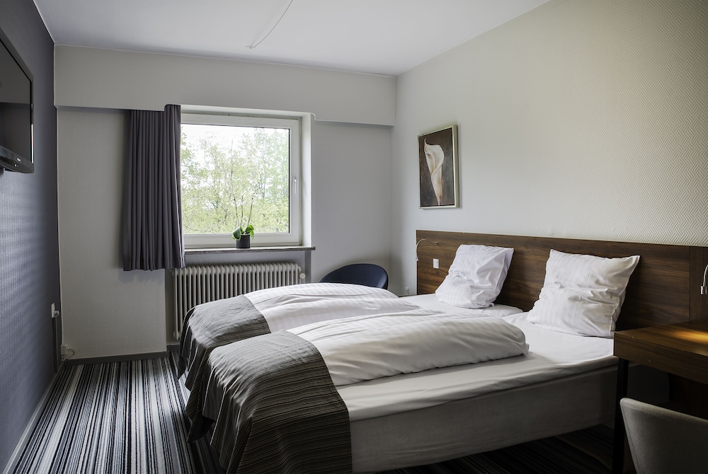 Ostergaards Hotel 14/75