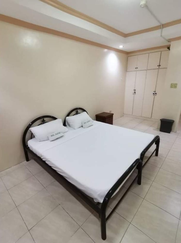 OYO 799 Ddd Habitat Iloilo 8/15