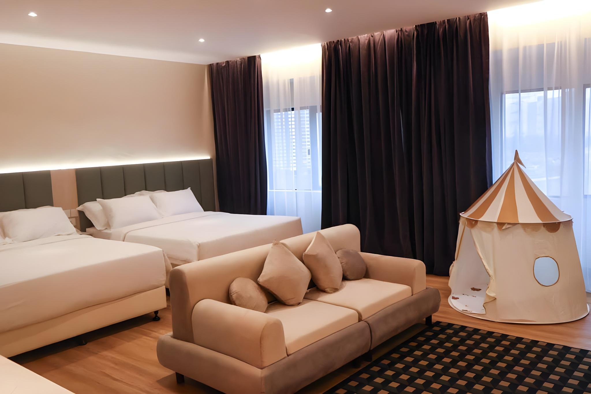 Renovated, Family, 2 Queen Beds