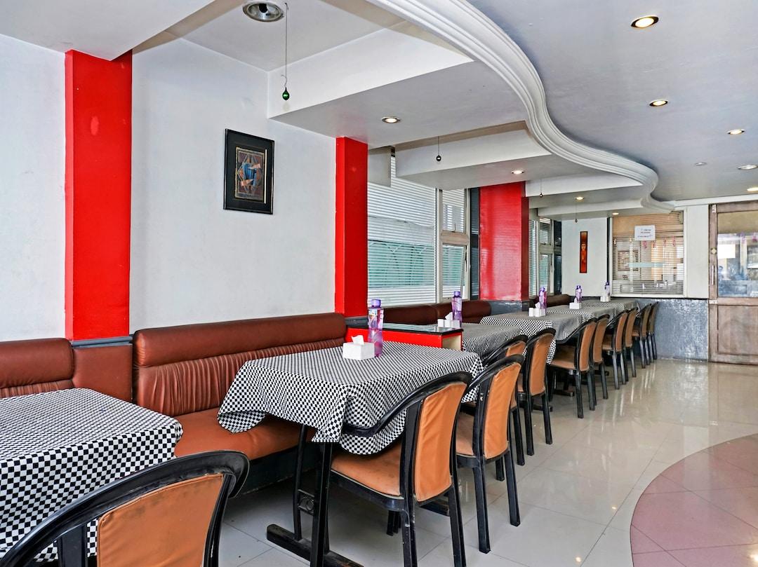 Oyo 17243 Hotel Celebration Inn 22/29