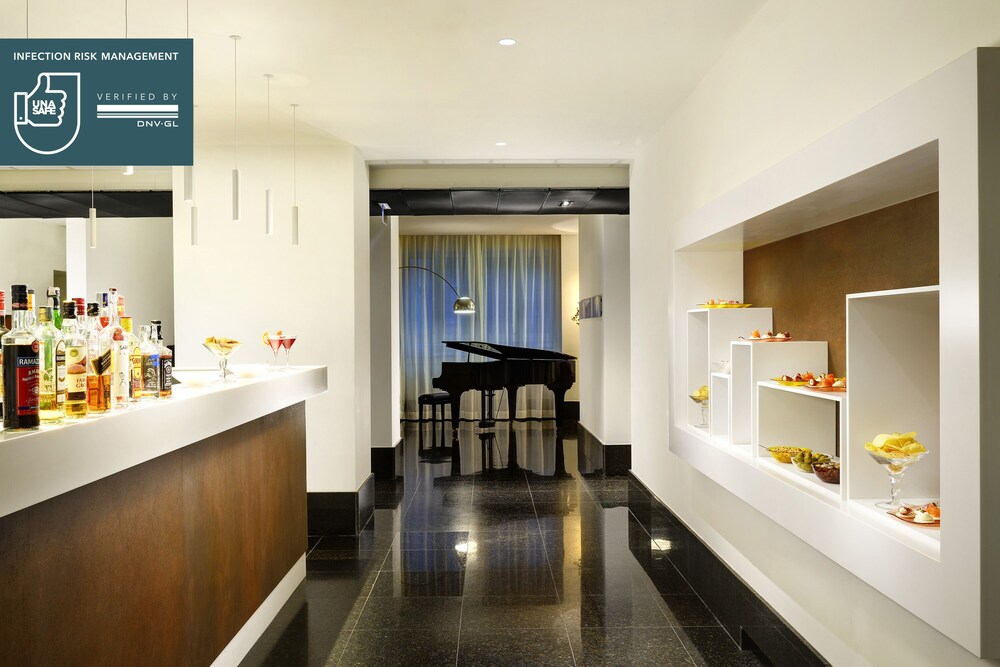 Unahotels Century Milan 41/50