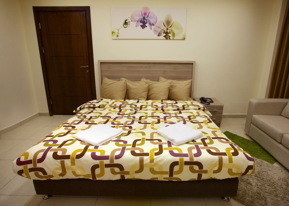 Lujain Hotel Suites 18/50