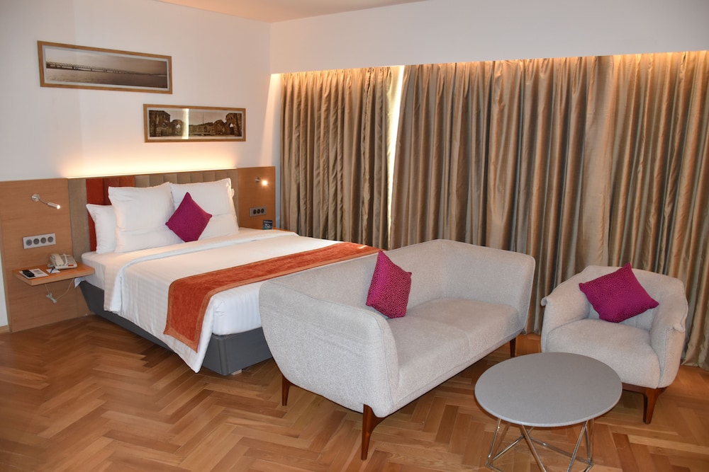 Novotel Vijayawada Varun 18/76